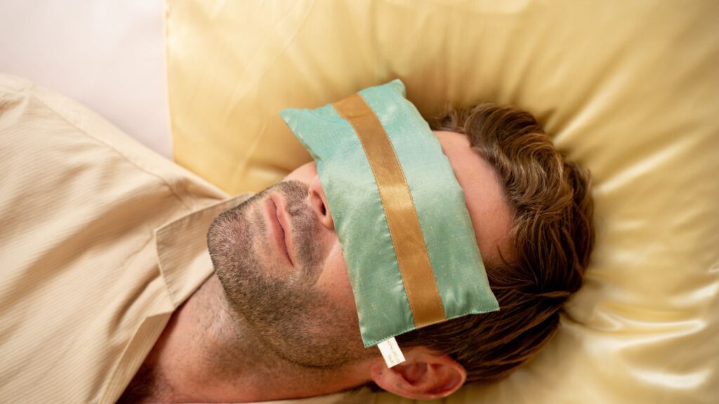 Jade weighted pillow with Lavender and organic seeds made in dupion silk