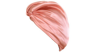 Effortlessly wake up with sleeker, smoother hair that’s tangle and frizz free every morning with this delicate Rose mulberry Silk Hair Wrap.