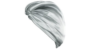 Effortlessly wake up with sleeker, smoother hair that’s tangle and frizz free every morning with this cool Silver mulberry Silk Hair Wrap.